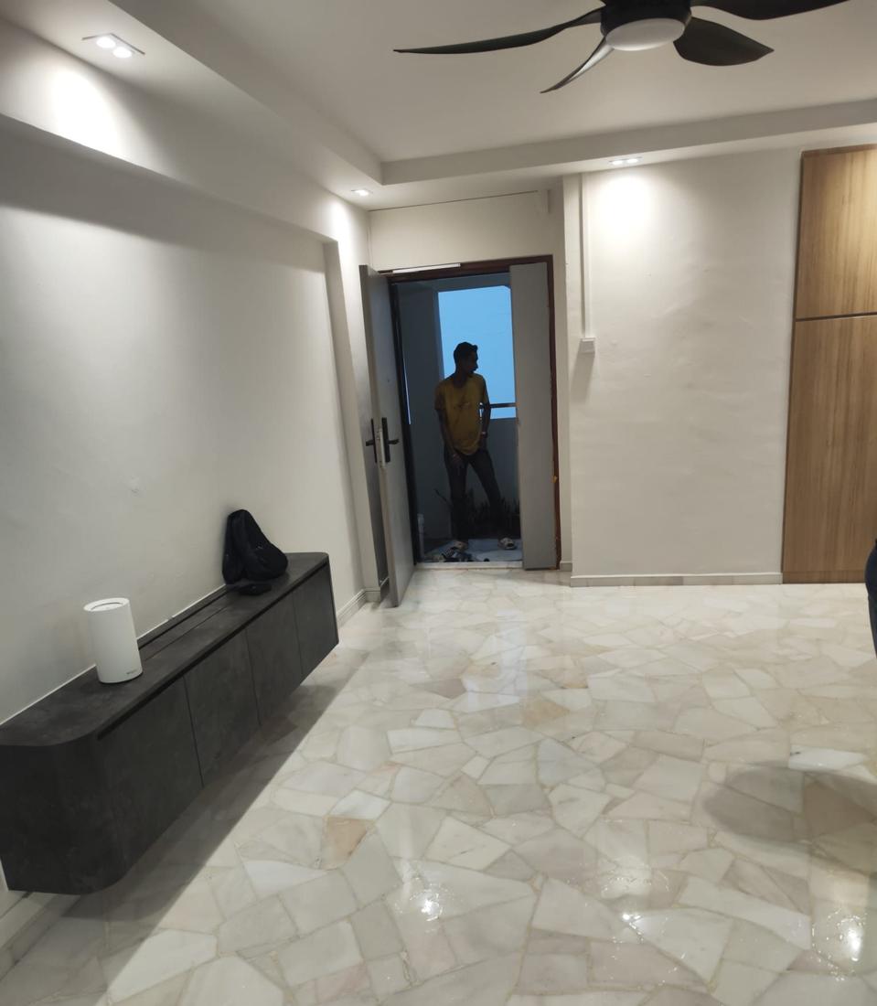 Polished crazy-paving marble at a flat entrance